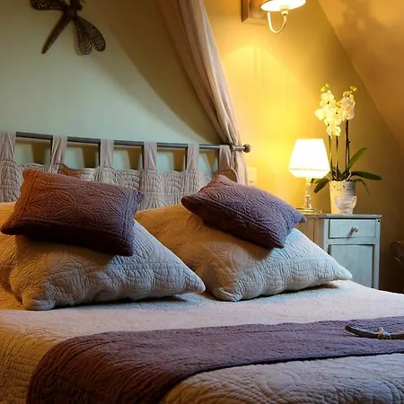 D'hotes Du Presbytere بيت ضيافة La Bastide-l'Eveque